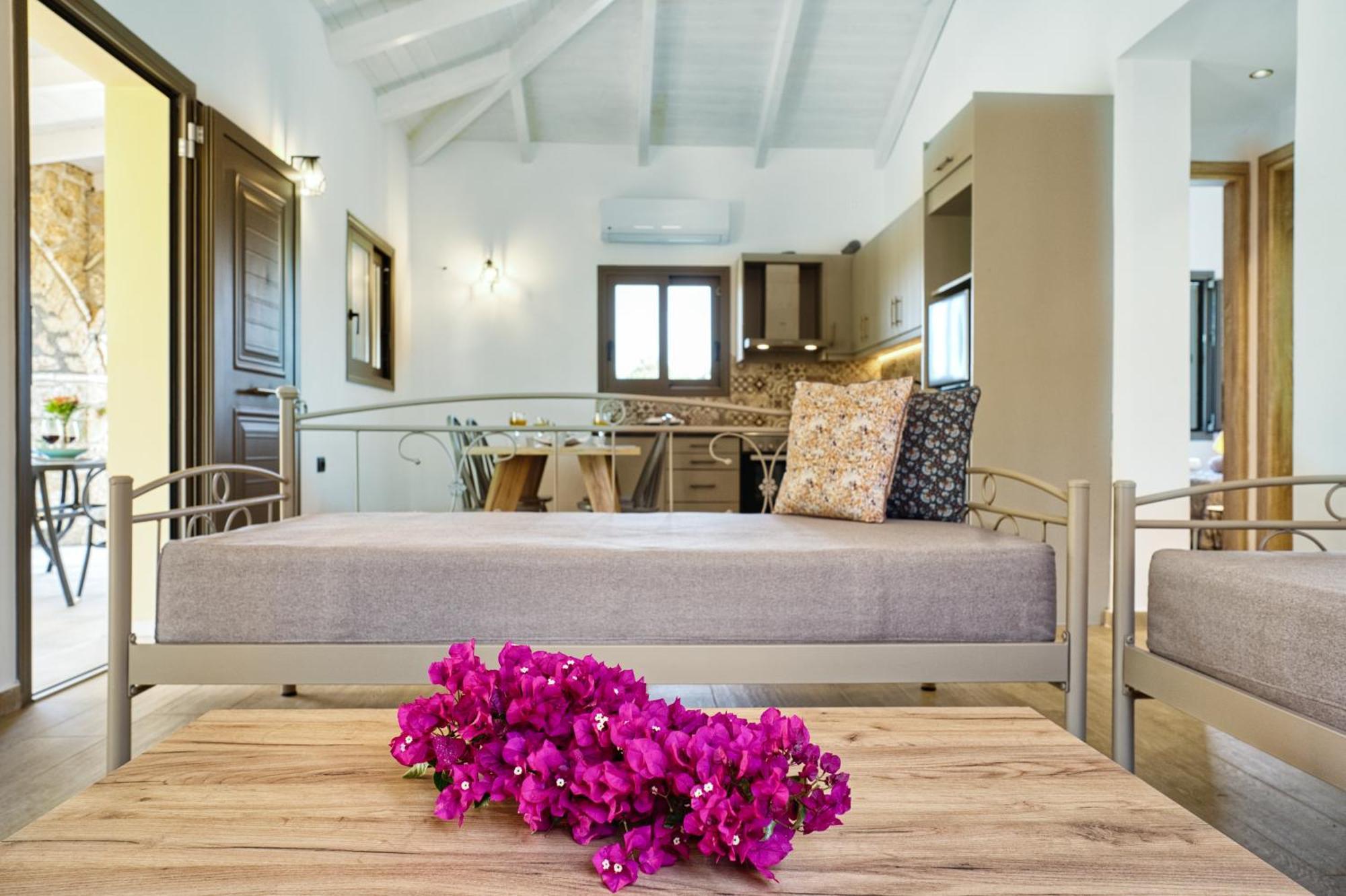 Astarte Villas - Astra Private Villas With Pool Vasilikí Esterno foto